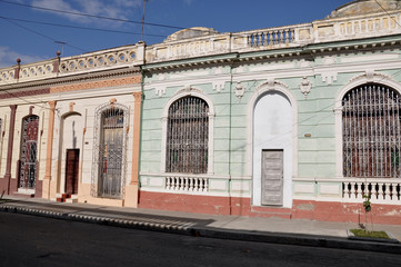 Häuserzeile in Cienfuegos