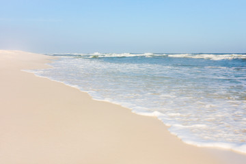 Fototapeta na wymiar White sand beach in Florida