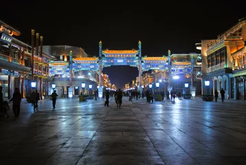 Küchenrückwand glas motiv Peking Qianmen alte Einkaufsstraße bei Nacht © claudiozacc