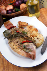 gegrillter Barsch mit Beilagen