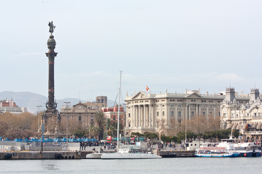 Barcelona's seaport and Columbus monument