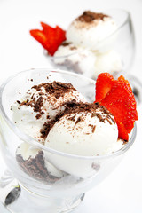 Ice cream with chocolate and strawberry