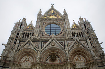 Fototapeta na wymiar Siena - cathedral Santa maria Assunta in morning