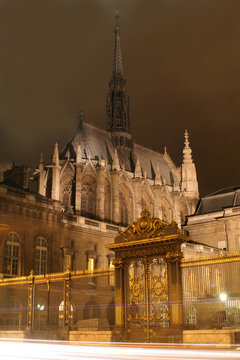 Fototapeta Pars - sanit Chapel in the night