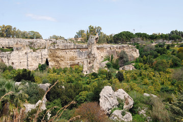 Fototapeta premium The ruins of the ancient greek Neapolis in Syracuse, Sicily