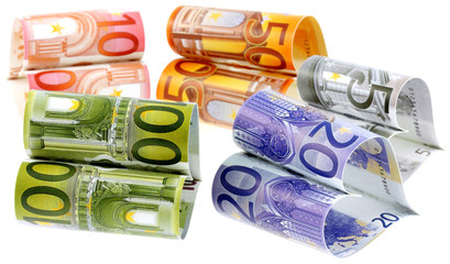 billets euros coeurs, fond blanc