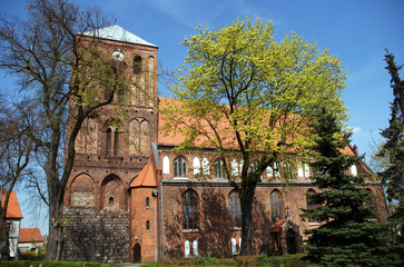 kościół i skwer