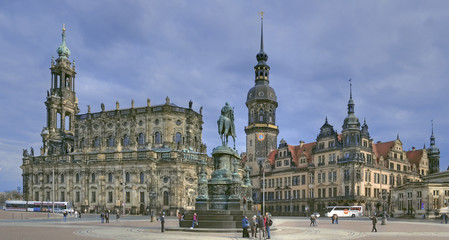 Fototapeta na wymiar Dresden Theaterplatz
