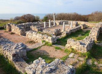 Fototapeta na wymiar Evening Chersonesos (ancient town)
