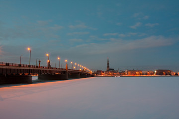 Fototapeta premium Night city bridge