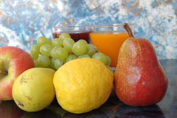 Fototapeta na wymiar frutta allegra