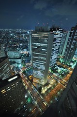 Fototapeta na wymiar Budynek rządowy Shinjuku Tokyo Metropolitan w nocy