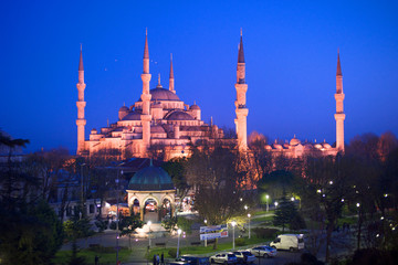 Blaue Moschee zur Blauen Stunde