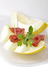 Melone auf Glasplatte