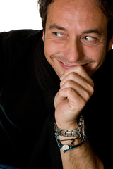 uomo simpatico che ride