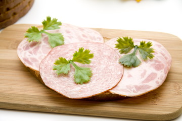 Wurstbrot mit Petersilie