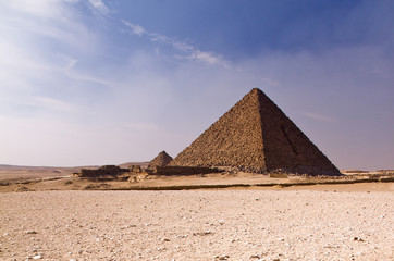 Fototapeta na wymiar Pyramid in the desert