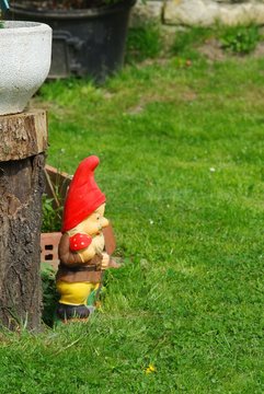 Nain De Jardin Moderne