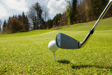 Golfball am Golfplatz