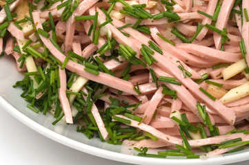 Schweizer Wurstsalat mit Schnittlauch