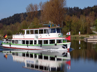 Touristenschiff
