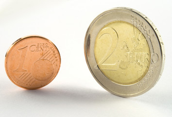 1 Cent und 2 Euro