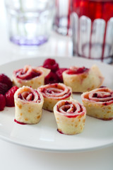 Pfannkuchen mit Himbeeren