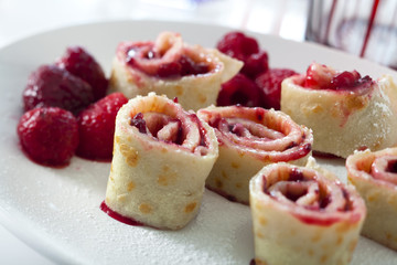 Pfannkuchen mit Himbeeren