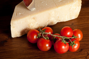 Grana cheese with tomatoes