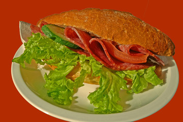 Salamibrötchen