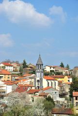 Fototapeta na wymiar Kościół Sayat (Puy-de-Dome)