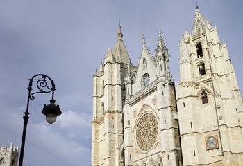Fototapeta na wymiar Catedral de Leon