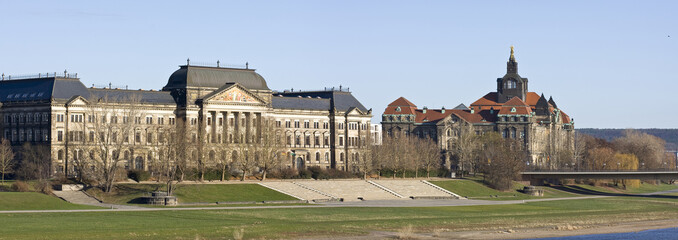 Fototapeta na wymiar Saxony parlament