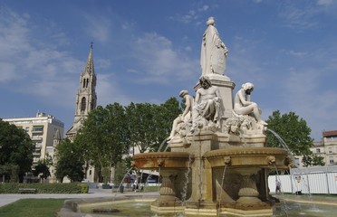 Fontaine Pradier : Nîmes