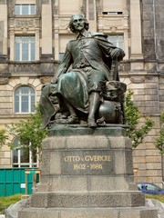 Obraz premium Magdeburg, Otto von Guericke Denkmal