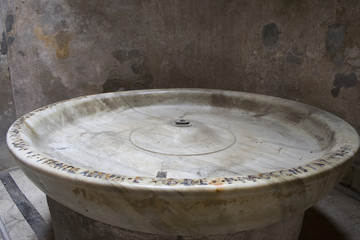 Pompéi, calidarium des thermes du forum