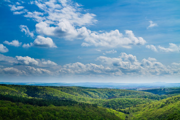 Obraz premium Spring hills with dominant sky