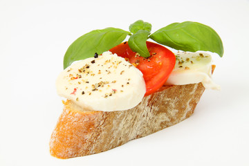 Brot mit Mozzarella