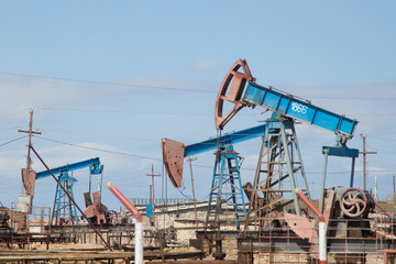 Fototapeta na wymiar Oil exploitation in Baku, Azerbaijan