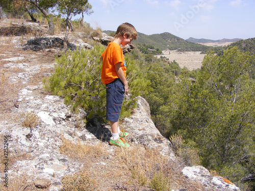 "Niño orinando" Fotos de archivo e imágenes libres de derechos en