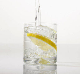 zitronen im glas
