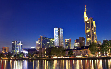 Frankfurt am Main bei Nacht