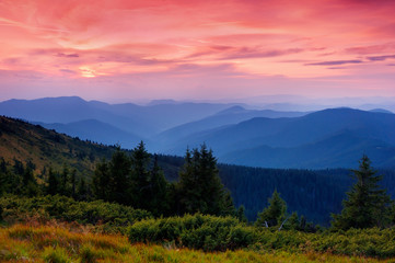 Obraz na płótnie Canvas Dawn in mountains