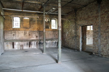 Fototapeta na wymiar Ruiny przemysłowe pomieszczeniu