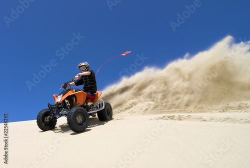 квадроцикл песок пустыня загрузить