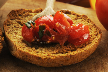 Frisella con pomodoro