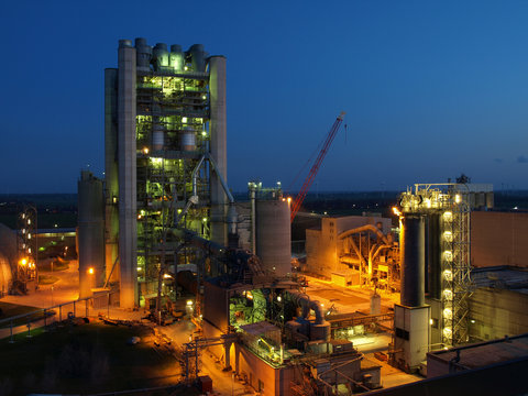 Zement Industrie Blue Hour