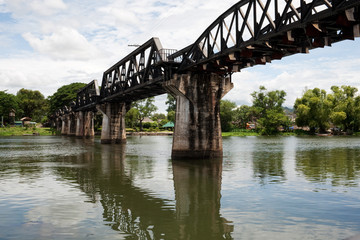 Fototapeta na wymiar Most na rzece Kwai