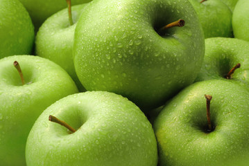 Fresh green apples. Granny Smith.