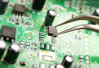 Assembling a circuit board